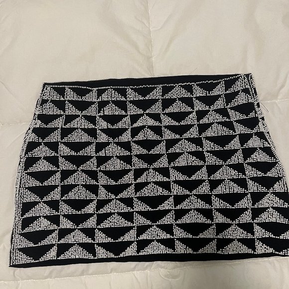 Zara beaded mini skirt - never worn - Picture 2 of 2